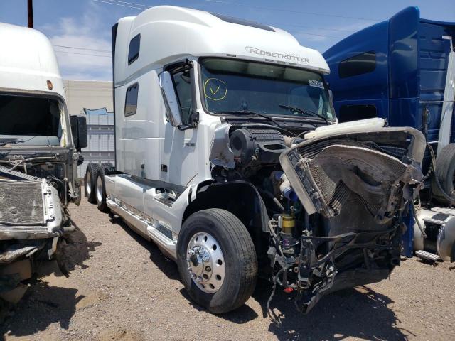  Salvage Volvo Vnl