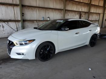  Salvage Nissan Maxima