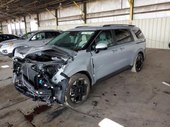  Salvage Kia Carnival