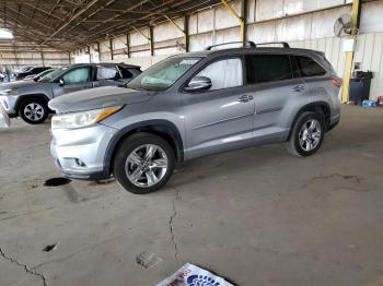  Salvage Toyota Highlander