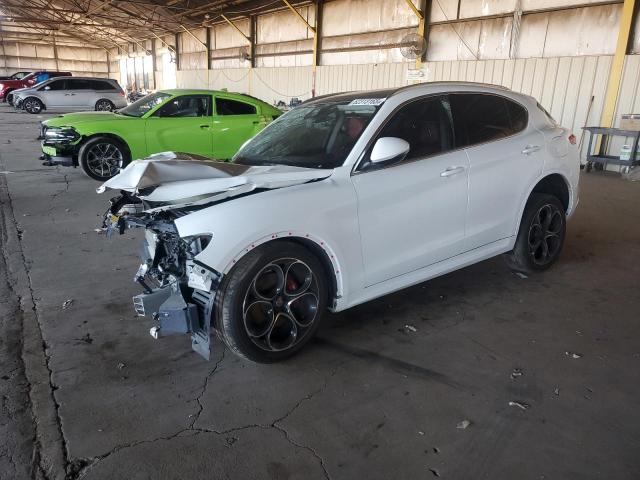  Salvage Alfa Romeo Stelvio