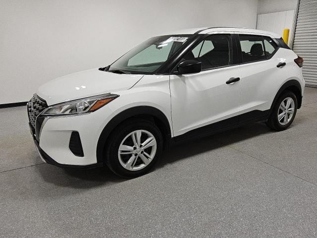  Salvage Nissan Kicks