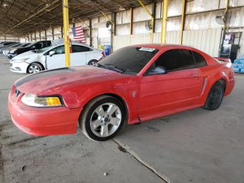  Salvage Ford Mustang