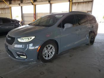  Salvage Chrysler Pacifica