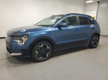  Salvage Kia Niro