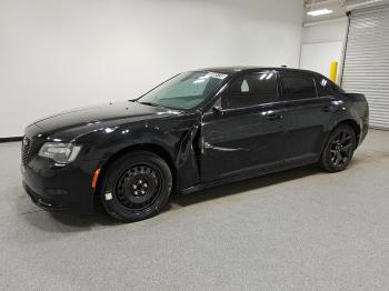  Salvage Chrysler 300
