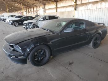  Salvage Ford Mustang
