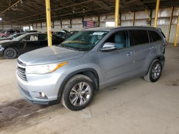  Salvage Toyota Highlander