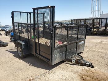  Salvage Pamr Trailer