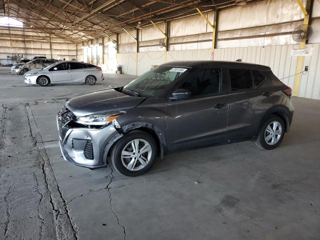  Salvage Nissan Kicks