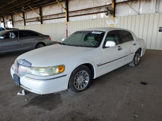  Salvage Lincoln Towncar