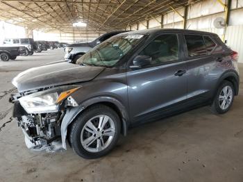  Salvage Nissan Kicks