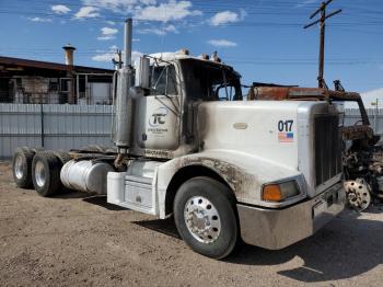  Salvage Peterbilt 377