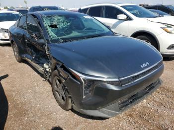  Salvage Kia K4 Lx