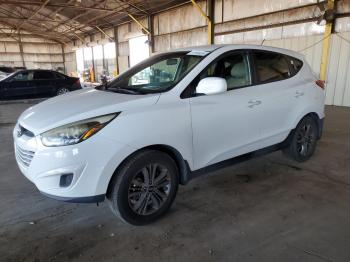  Salvage Hyundai TUCSON