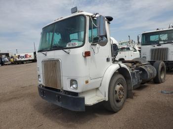  Salvage Volvo Xpeditor