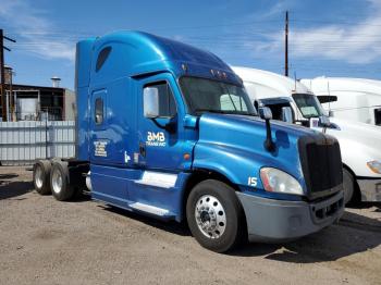  Salvage Freightliner Cascadia 1