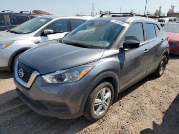  Salvage Nissan Kicks