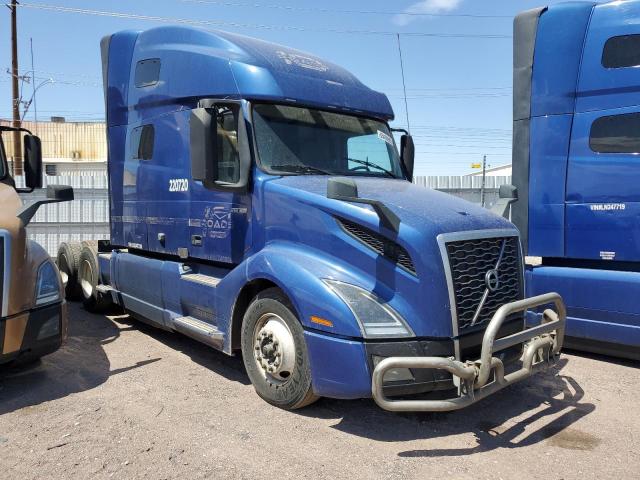  Salvage Volvo Vnl