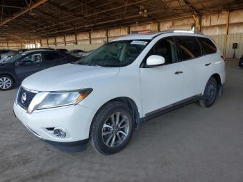  Salvage Nissan Pathfinder