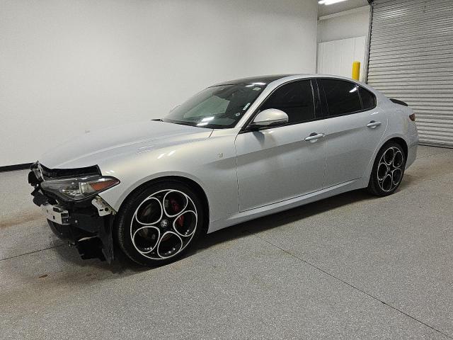  Salvage Alfa Romeo Giulia Sup