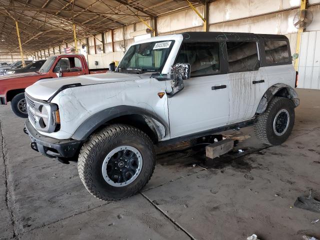  Salvage Ford Bronco