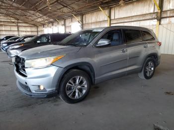  Salvage Toyota Highlander