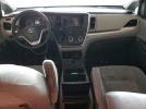 Toyota Sienna Le Image 12