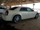 Chrysler 300 Image 9