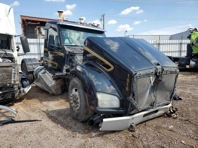  Salvage Kenworth T880