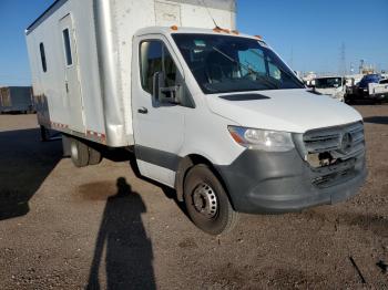  Salvage Mercedes-Benz Sprinter