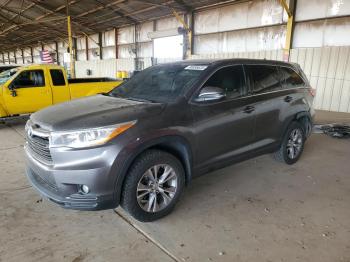  Salvage Toyota Highlander