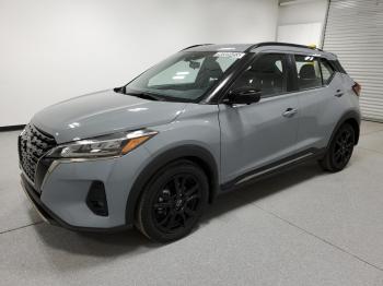  Salvage Nissan Kicks