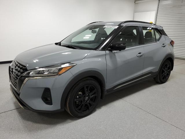  Salvage Nissan Kicks
