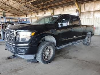  Salvage Nissan Titan