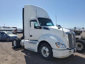  Salvage Kenworth Constructi
