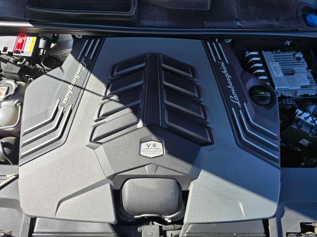 Lamborghini Urus Image 3
