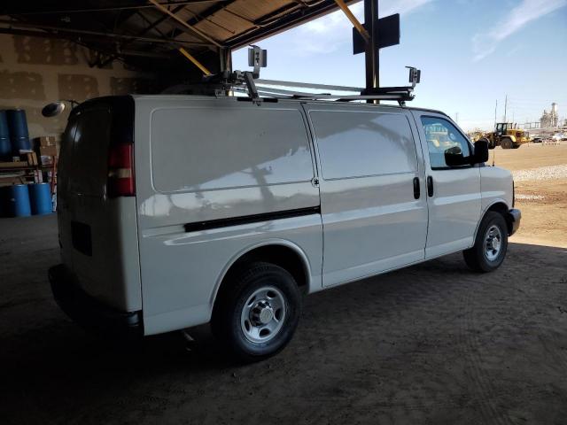 Chevrolet Express Image 2
