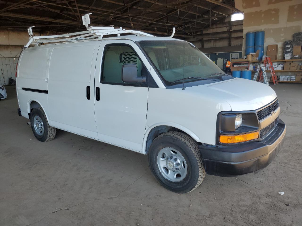 Chevrolet Express Image 4