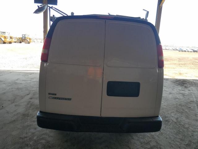 Chevrolet Express Image 12