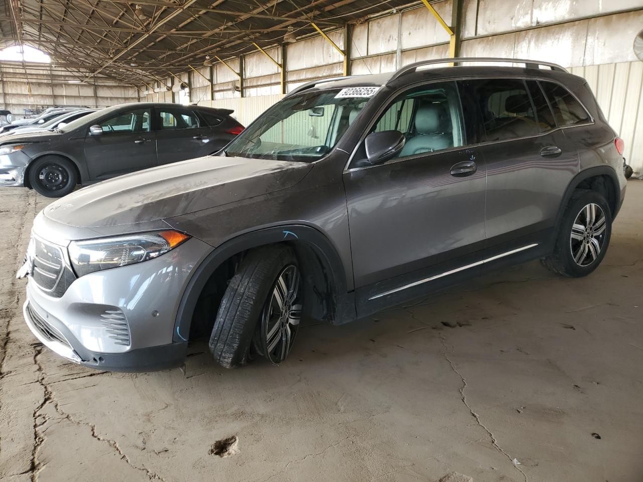 Mercedes-Benz EQB 300 4matic Image 1