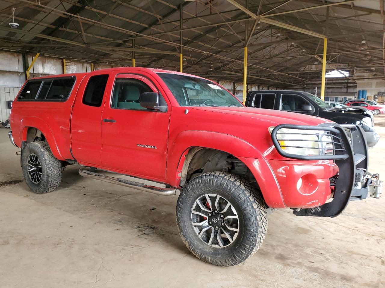 Toyota Tacoma Access Cab Image 3
