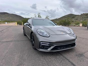  Salvage Porsche Panamera