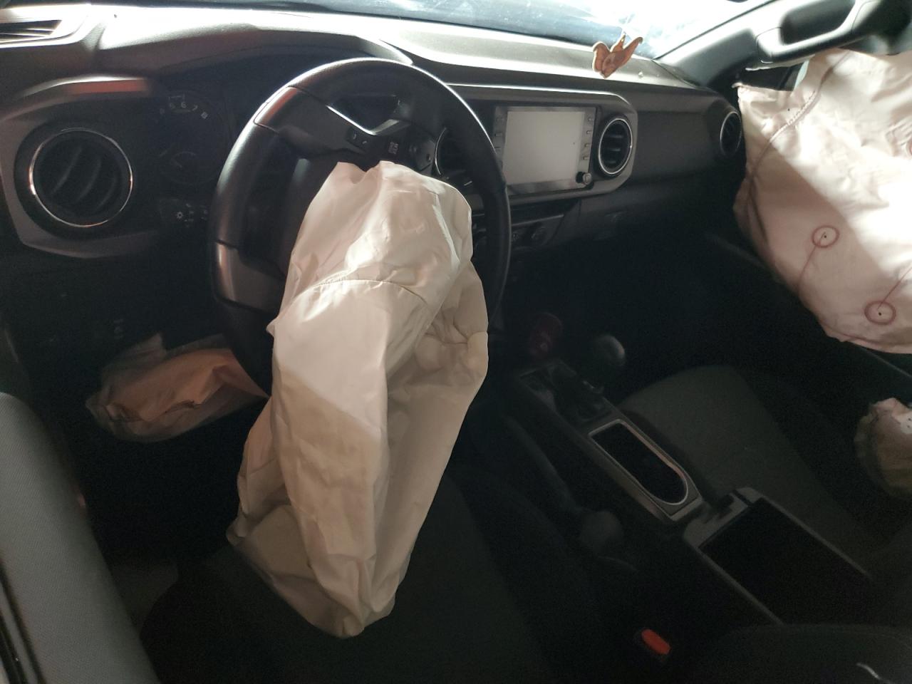 Toyota Tacoma Double Cab Image 7