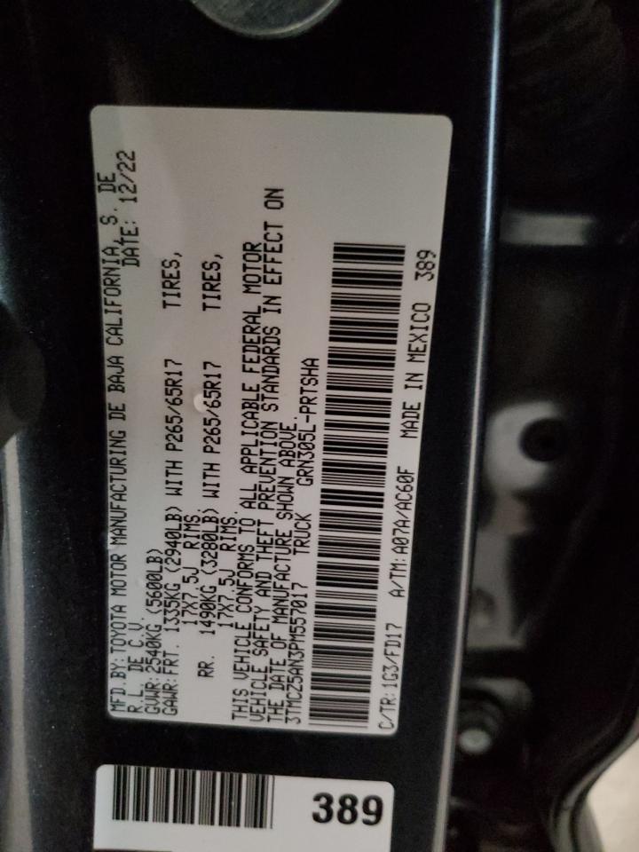 Toyota Tacoma Double Cab Image 9