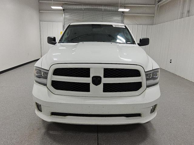 Ram 1500 St Image 9