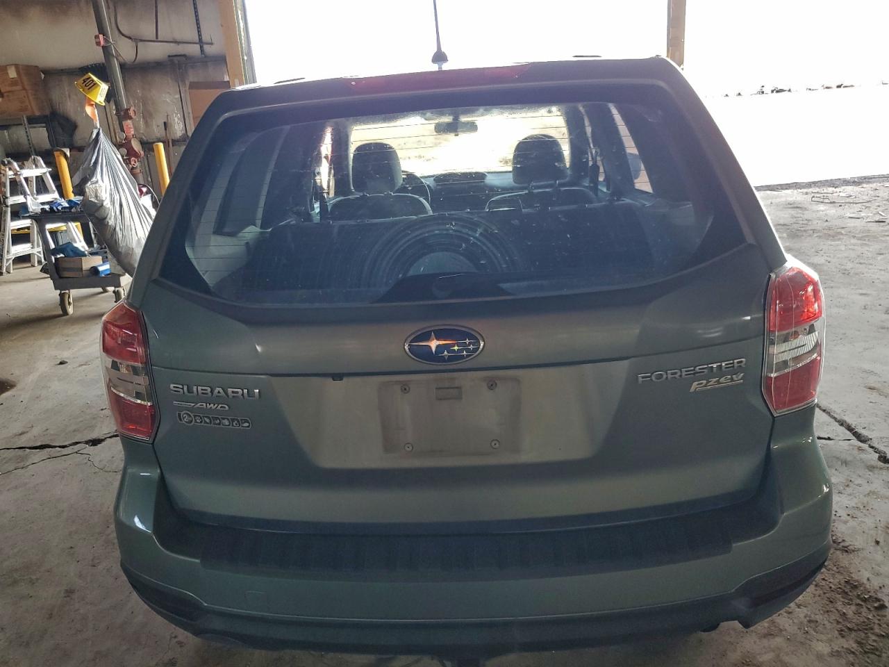 Subaru Forester 2.5i Image 2