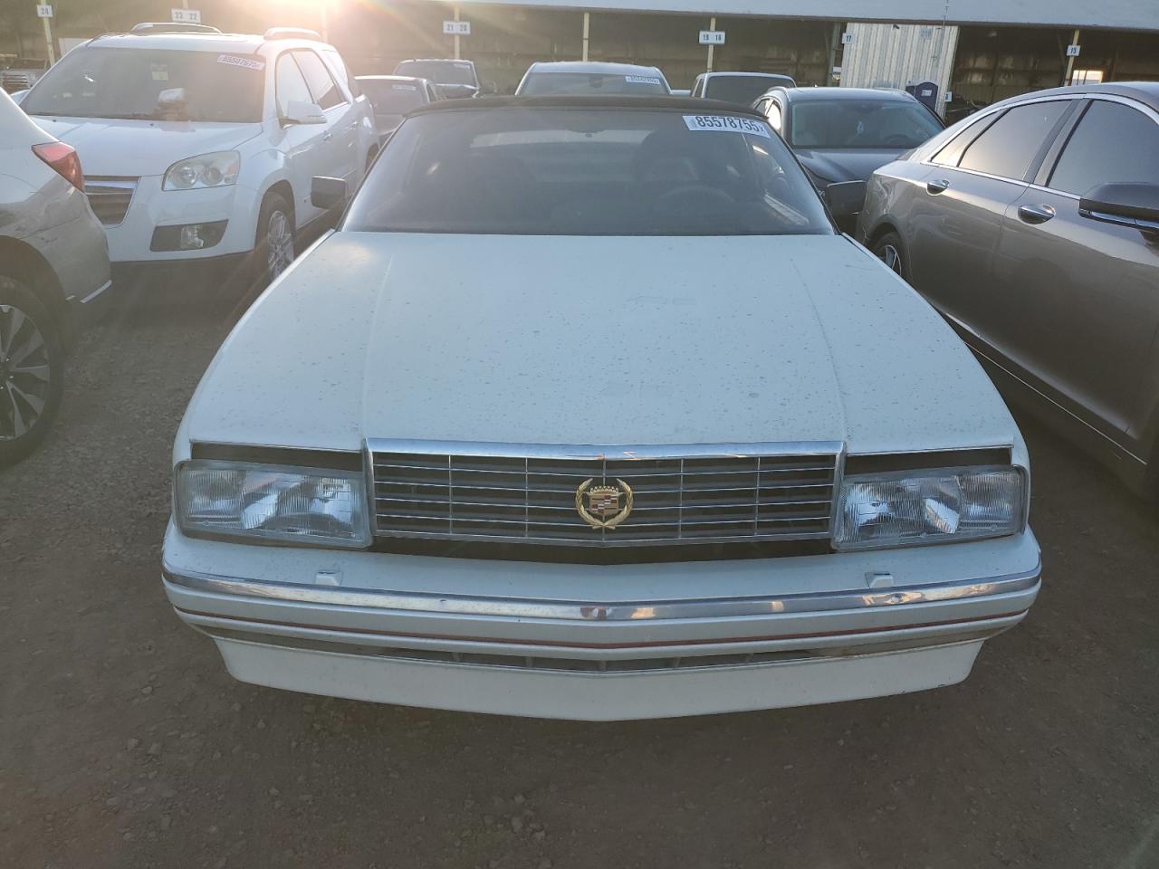 Cadillac Allante Image 2