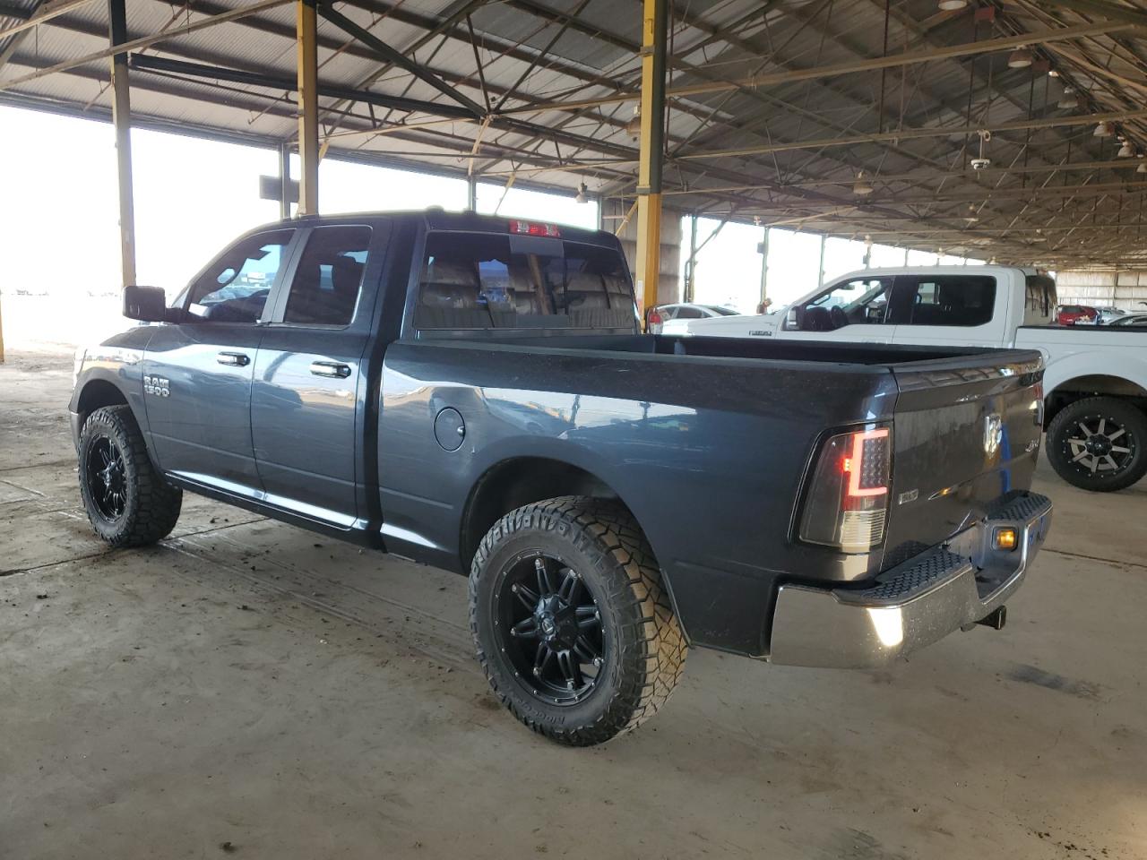Ram 1500 Slt Image 4