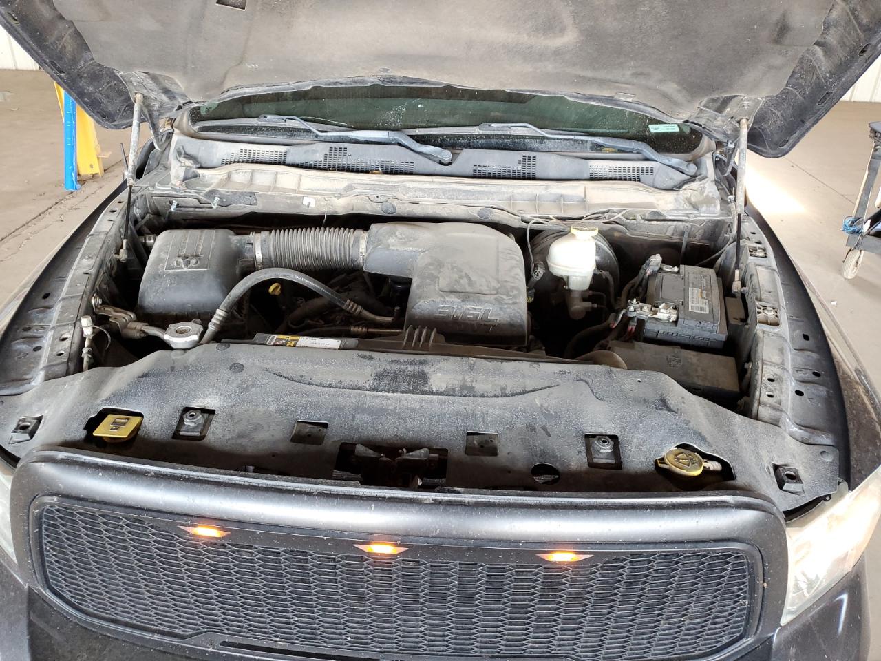 Ram 1500 Slt Image 8